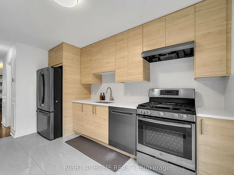 41 Monarchdale Ave — Photo 24
