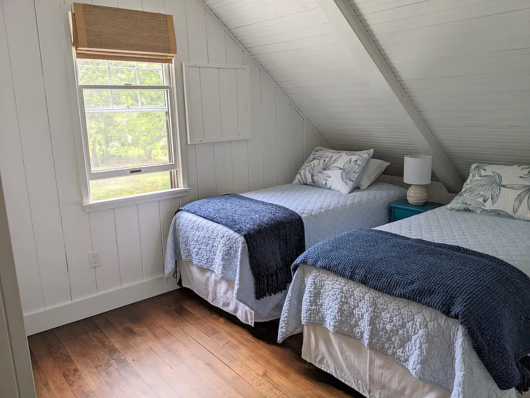 43 Scotts Landing Rd — Photo 14