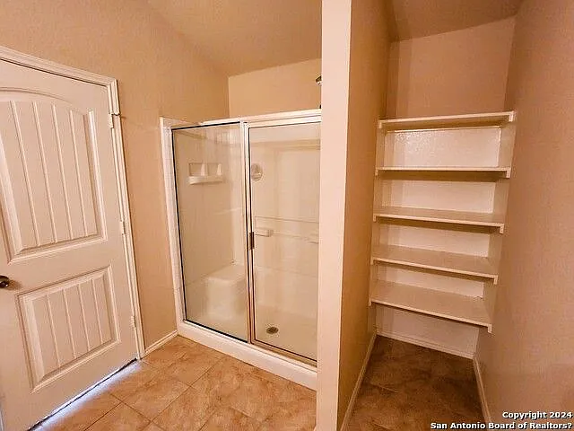 1517 Redbridge Dr — Photo 17