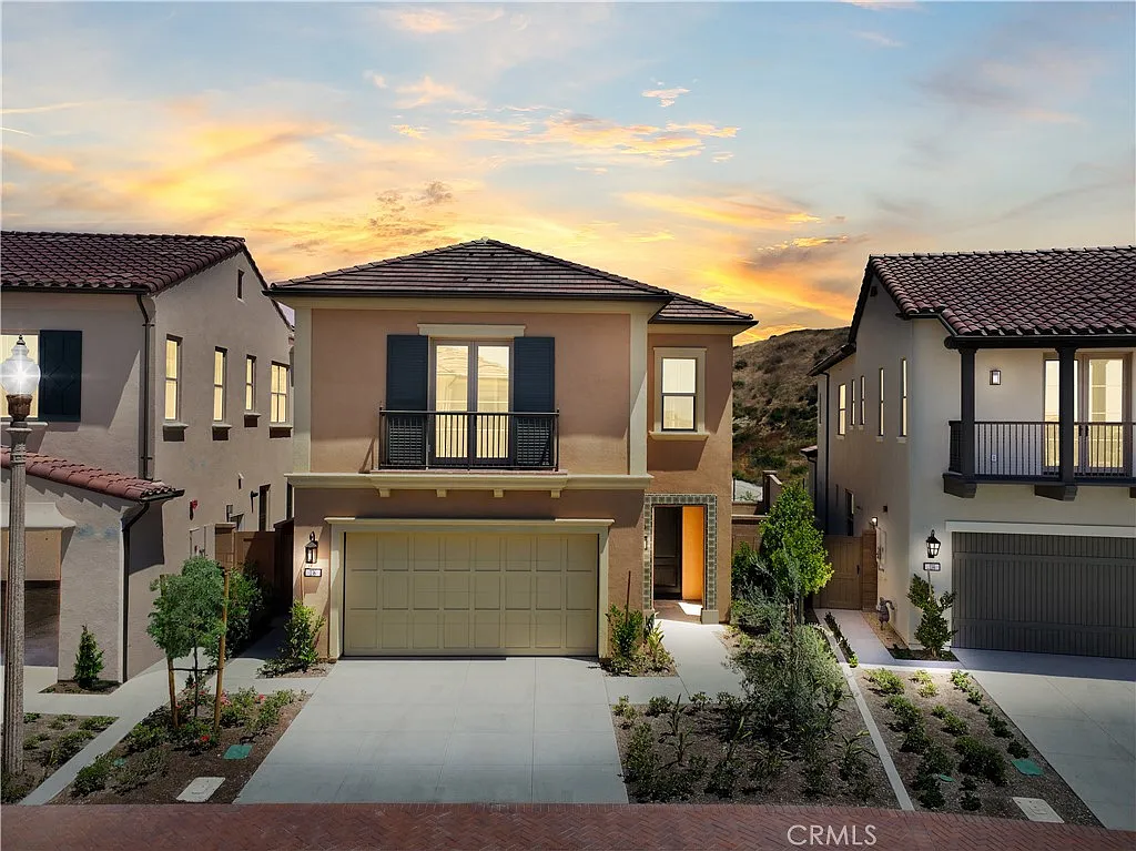 4 bed, 2753 sqft, $8,500 — Photo 1