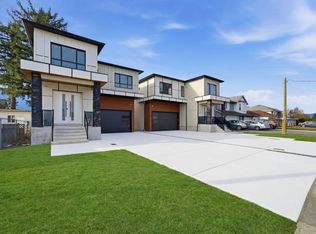45130 Watson Rd, Chilliwack, BC V2R2Y2