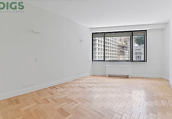 5th image of 62 W 62nd St APT 7D