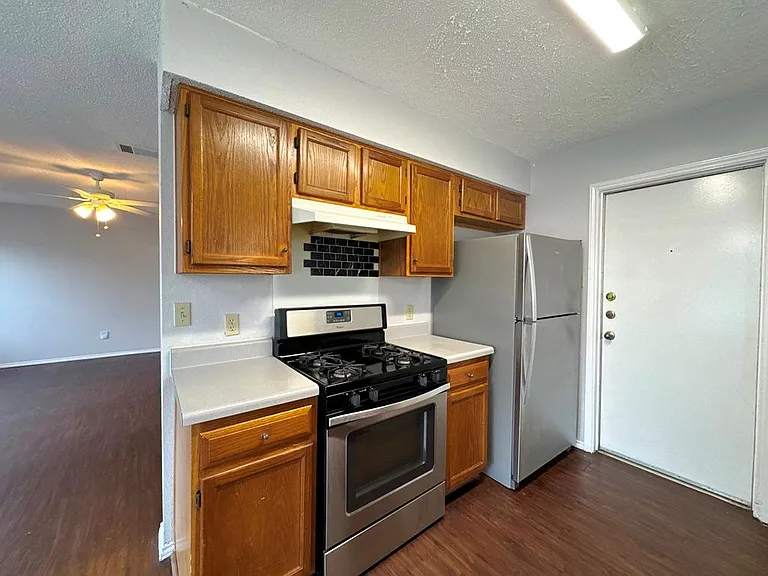 14009 Maricella Ln — Photo 13
