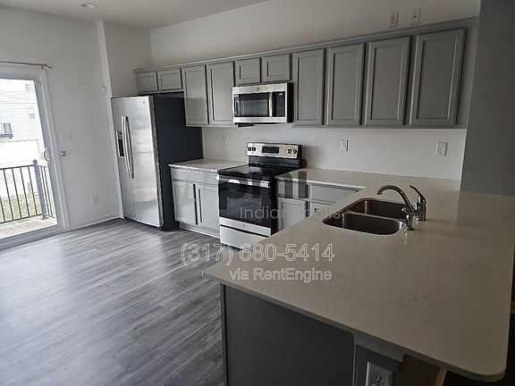3rd image of 2948 W New York St