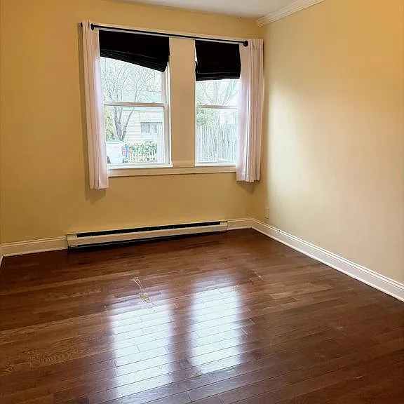 403 Denver Ct — Photo 8