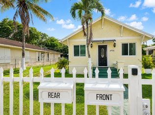 Groveland Pk, Miami, FL 33150