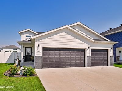 942 58th Ave S, Grand Forks, ND, 58201