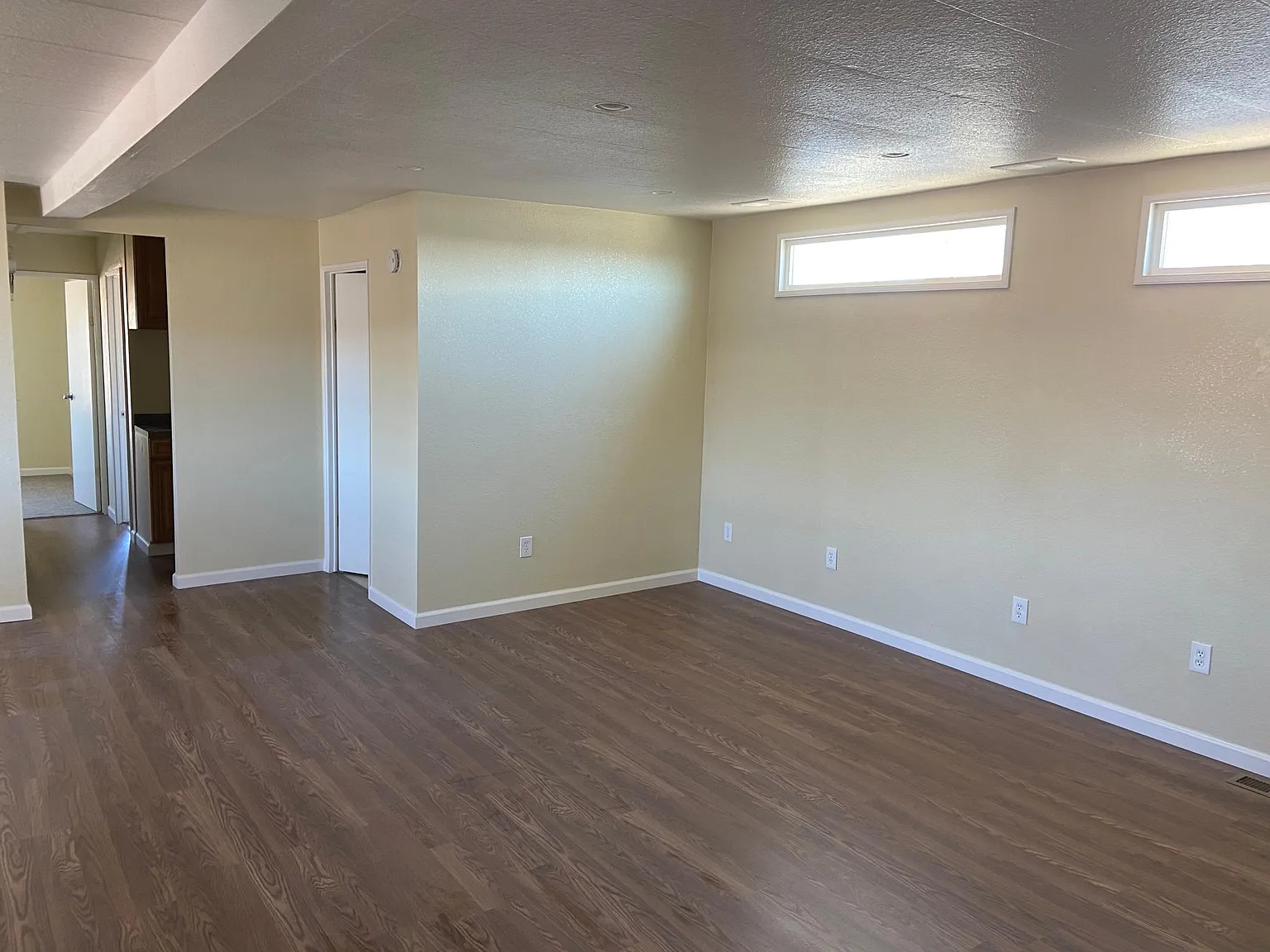 1554 N Guam St — Photo 3
