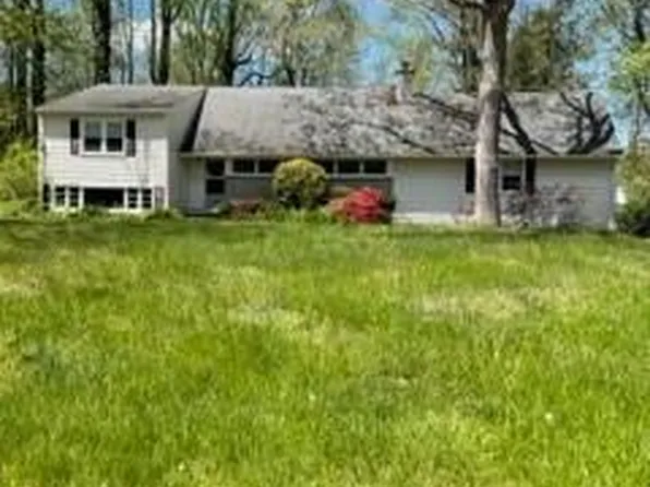 279 Hemlock Drive, Orange, CT 06477