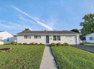 390 Avon Dr, Circleville, OH 43113