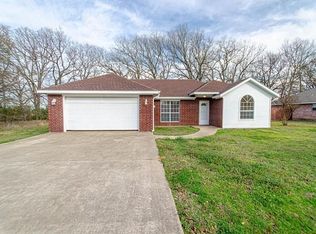 136 Meadow Lake Dr, Gun Barrel City, TX 75156