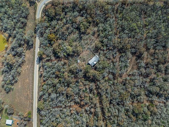 4th image of 840 Bugtussle Ln