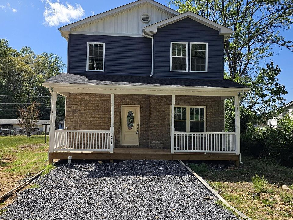 1st image of 1215 Oak Ave