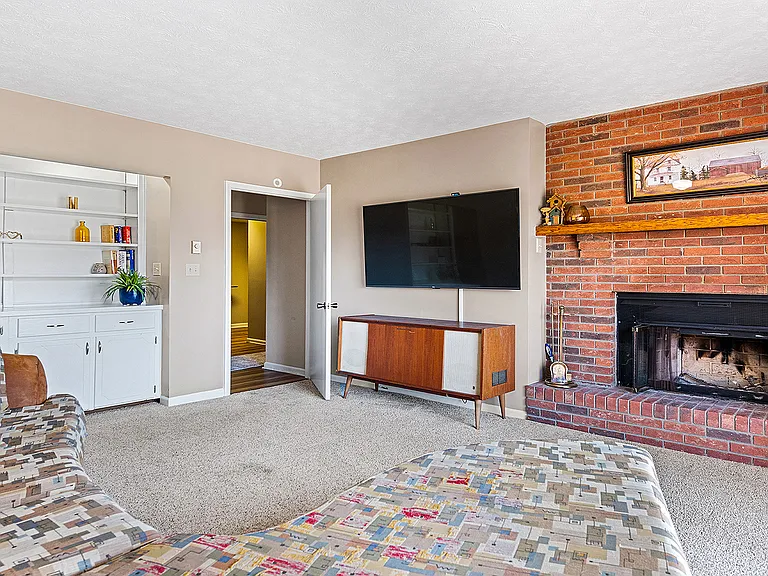 182 Allison Dr — Photo 15