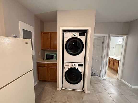 4th image of 400 S Main St Floor 2