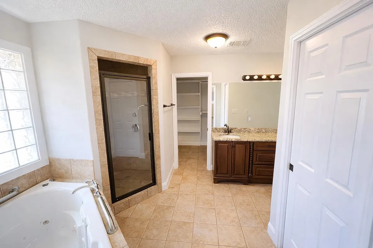 Building Photo - 4500 Woodmoor Cir
