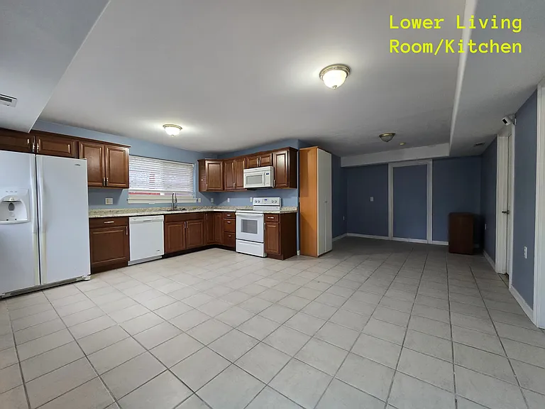 3716 S Willow St — Photo 9