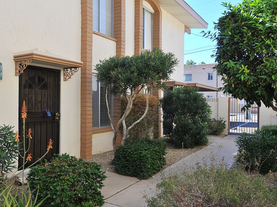 1st image of 4848 N Woodmere Fairway APT 3