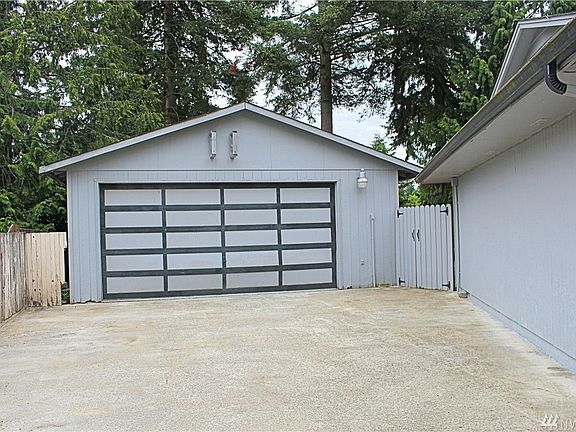 3rd image of 14209 125th Ave E