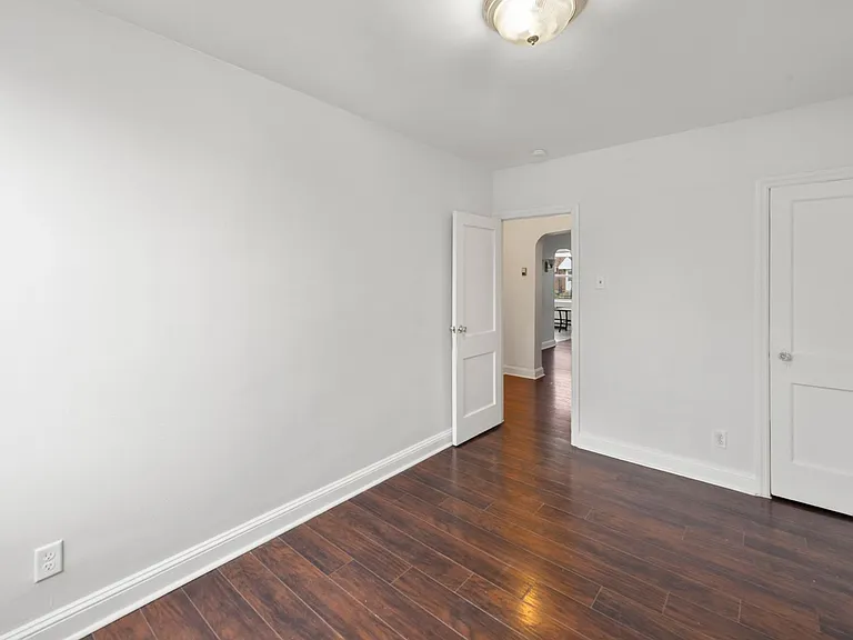 105 Saint Laurence Rd — Photo 19