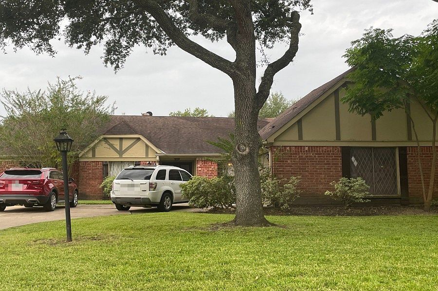 1st image of 2314 Maplecrest Dr