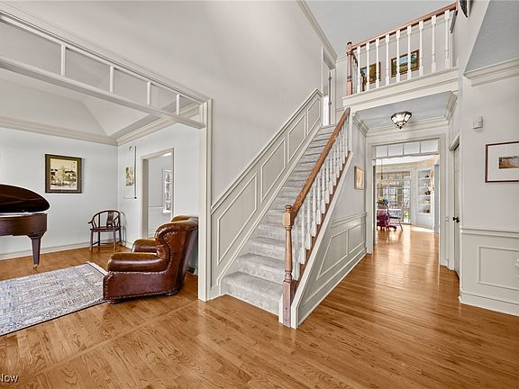 3rd image of 7458 Forthampton Ct