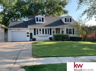 9107 Charles St, Omaha, NE 68114