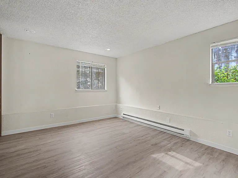 530 Mill Ave S #1 & 2 — Photo 48