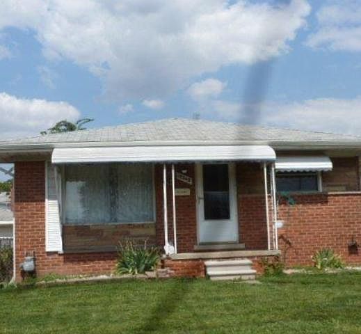 1st image of 15248 University St