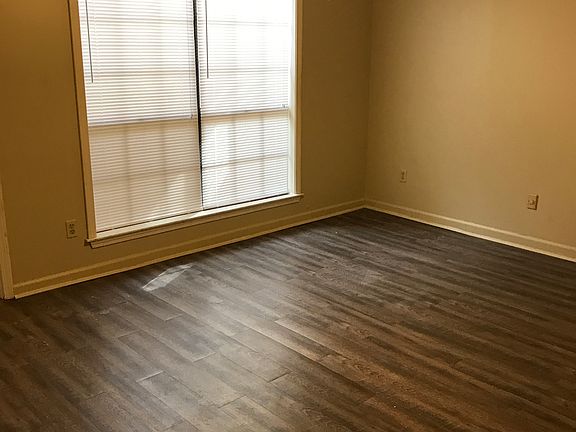 3rd image of 106 Longfellow Dr
