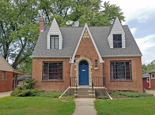477 W Avery St, Elmhurst, IL 60126