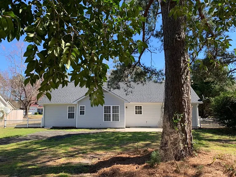 7307 Bright Leaf Rd — Photo 5