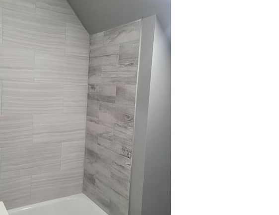 5th image of 67 S 7th St Floor 3