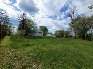 1026 Schendel Rd, Irwin, PA 15642