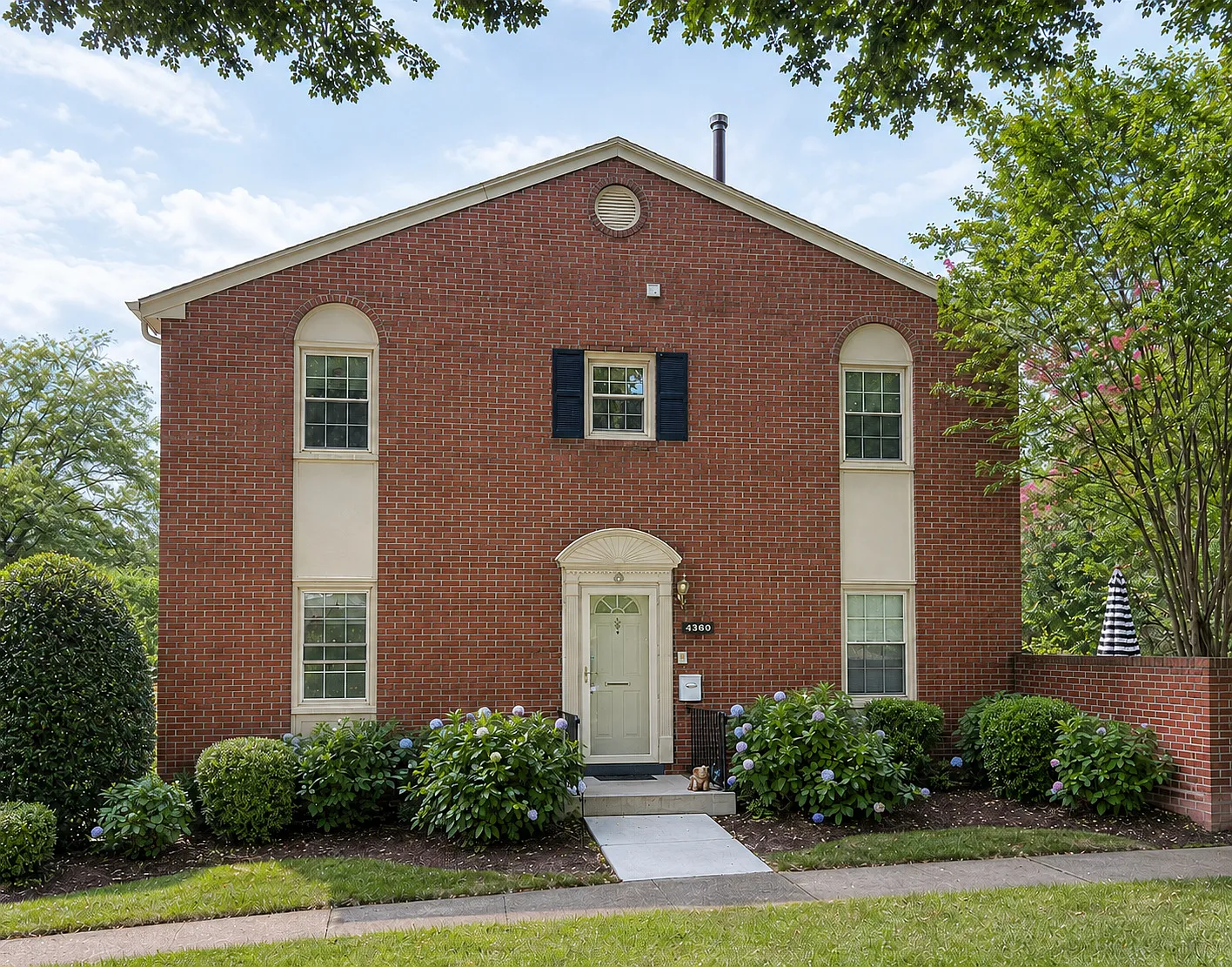 3 bed, 3.5 bath, 1400 sqft, $3,180 — Photo 1