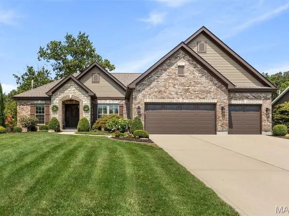 605 Joyce Ann Dr, Ballwin, MO 63021