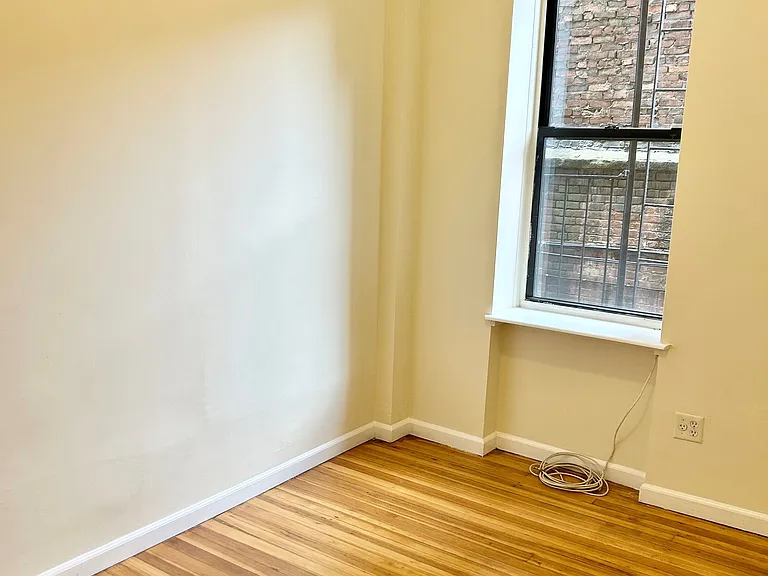 217 E 27th St #4 — Photo 6