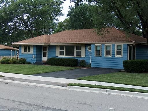 1st image of 400 N Oak Ave
