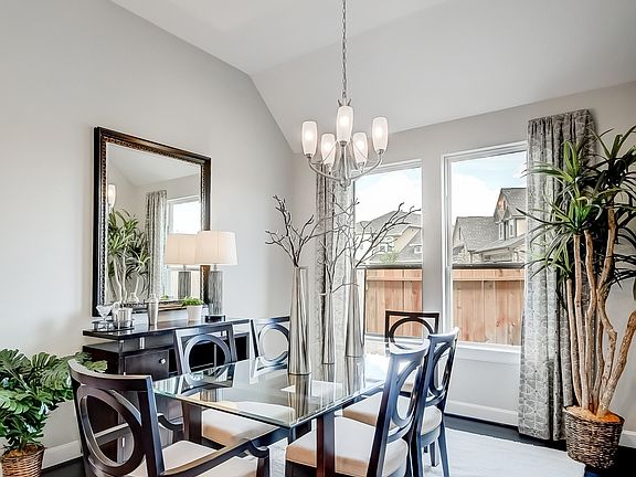 Dining room off foyer