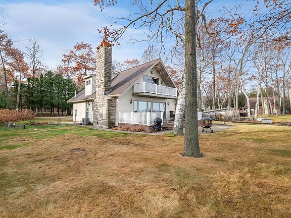 2nd image of 4126 Sand Bay Point Rd