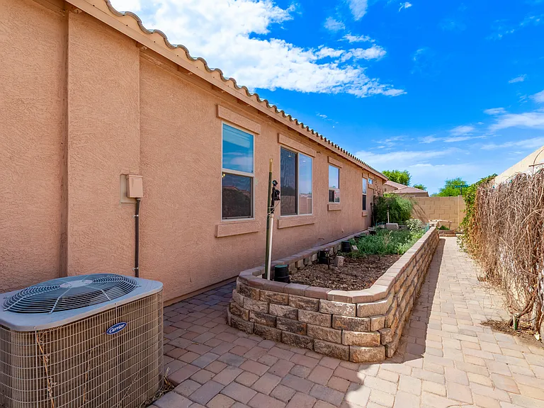 729 W Silver Reef Dr — Photo 20