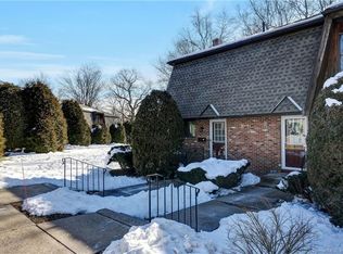 253 West St #2-10, Southington, CT 06489