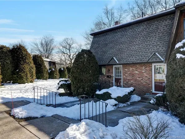 253 West Street #2-10, Southington, CT 06489