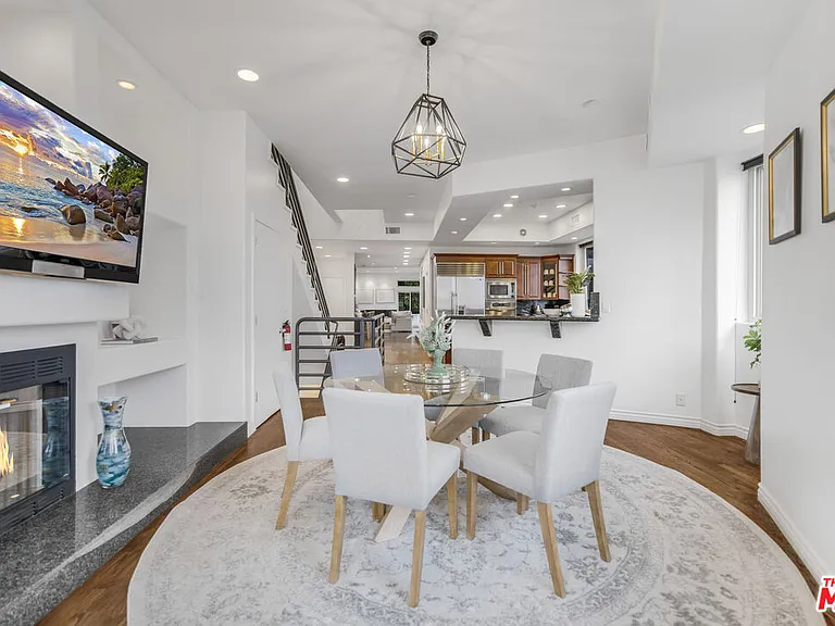 8507 Franklin Ave — Photo 13