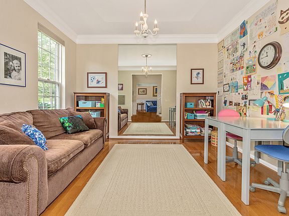 4th image of 22607 Timber Creek Ln
