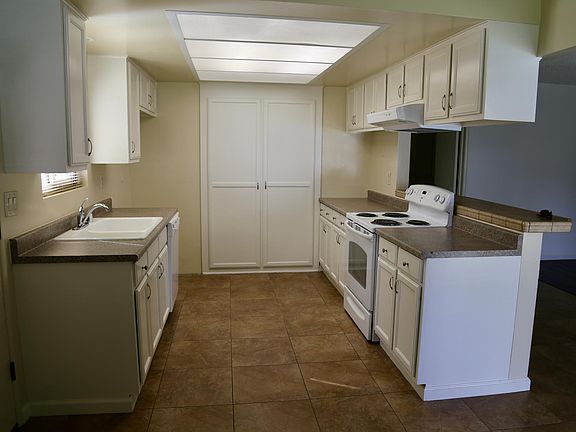 5th image of 769 Obispo Ave