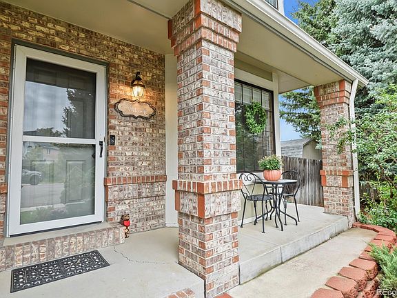 2nd image of 8284 W Quarto Avenue