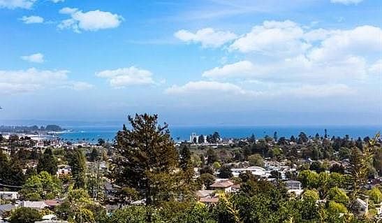 1st image of 130 Bayona Dr