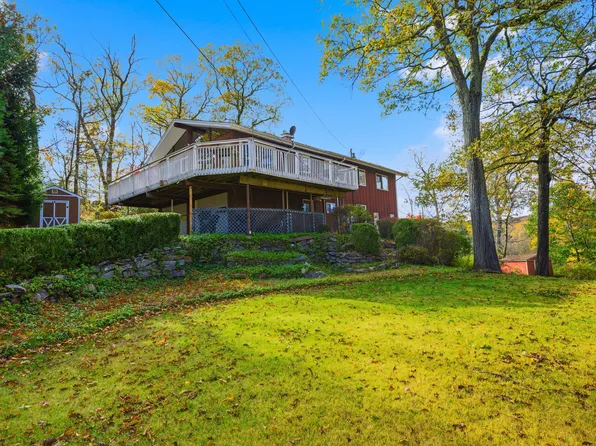 4 Alan Road, Danbury, CT 06810