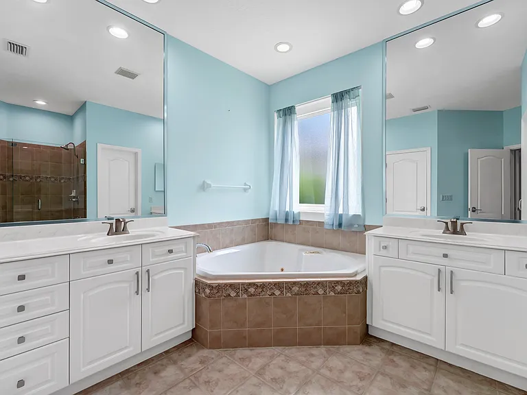 12867 Penshurst Ln — Photo 20